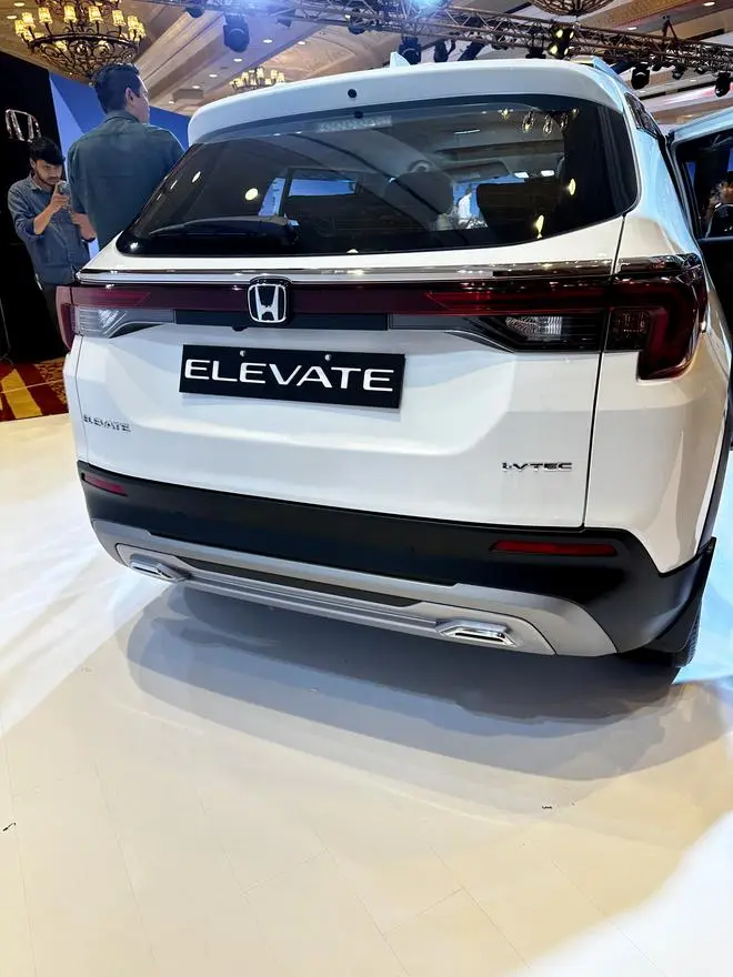 The C-pillar area is thick and essentially covers the section of the 458-litre boot The C-pillar area is thick and essentially covers the section of the 458-litre boot
