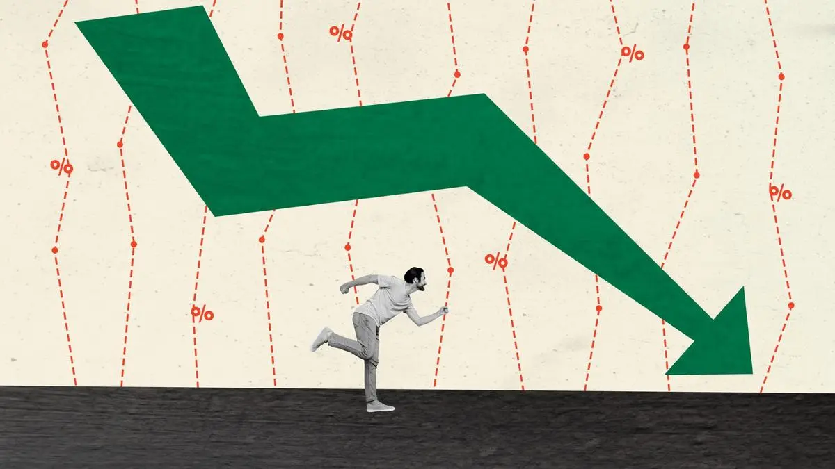 F&O Tracker: Sell-on-rise bias persists in Nifty futures, Nifty Bank futures