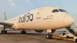 Pesawat Boeing 787 yang disewa oleh Indigo Pesawat Boeing 787 yang disewa oleh Indigo