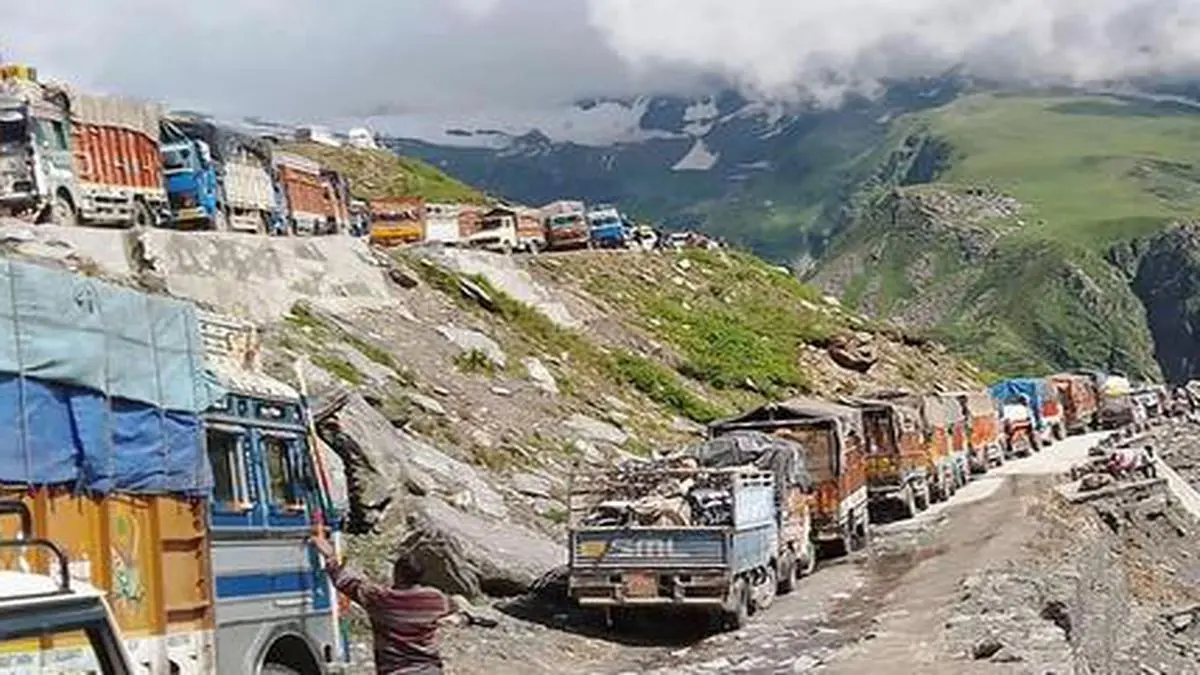 Fresh landslides shut Manali-Leh highway - The Hindu BusinessLine