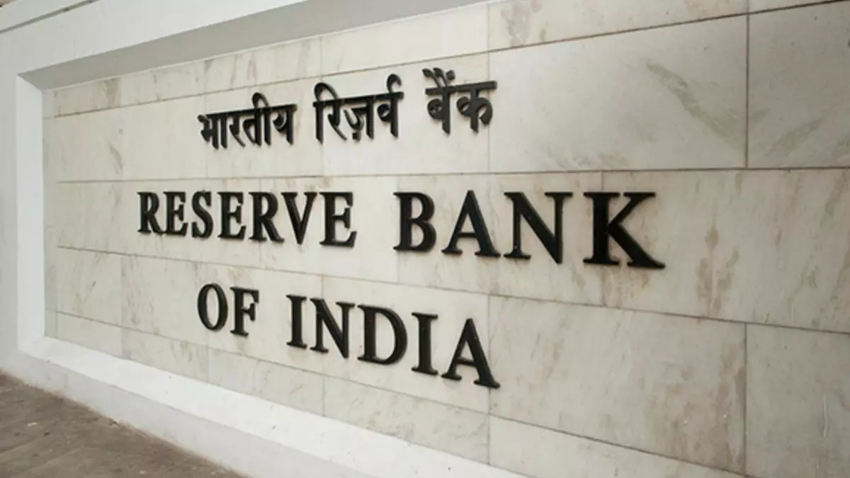 RBI asks NBFCs to maintain at least 25% borrowings from capital market