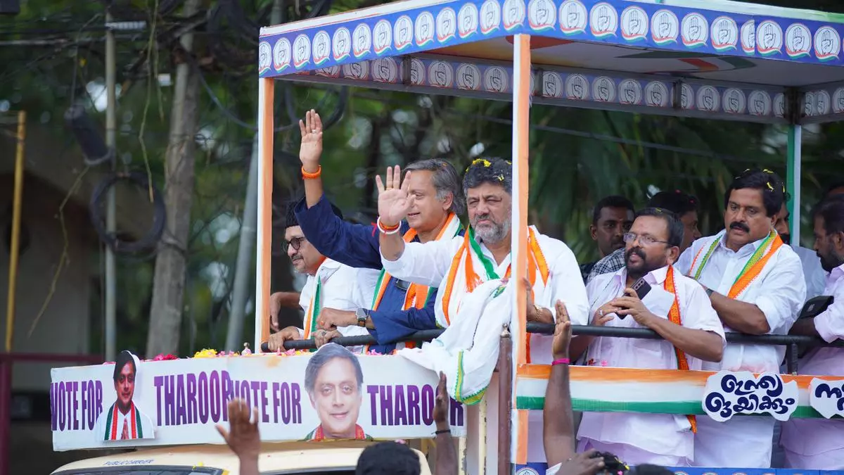 Tharoor tries to beat Kerala heat and three-term incumbency