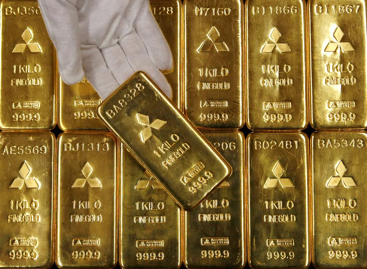 Aggressive gold buying by central banks point to impending global recession