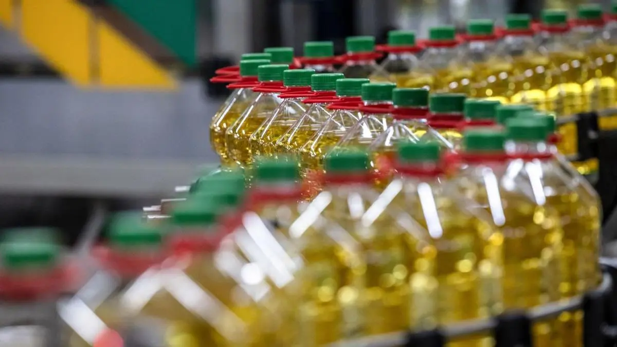 India likely to import 14.37 mt veg oil in 202223 IVPA chief The