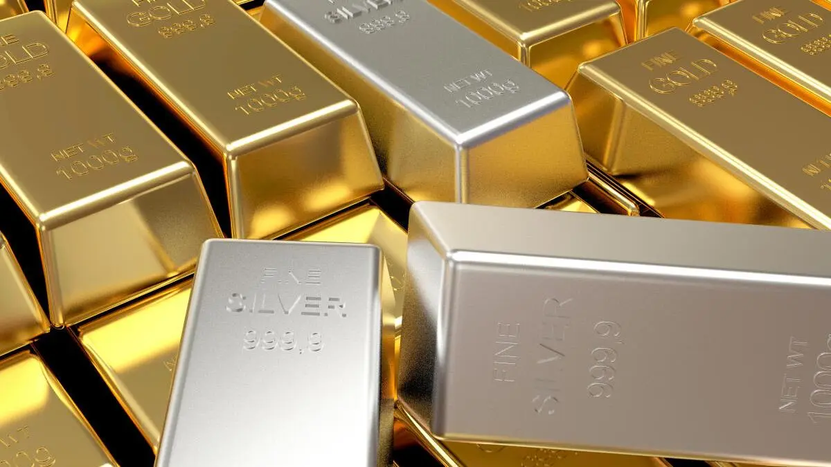 Bullion Cues: Gold and silver futures facing a barrier