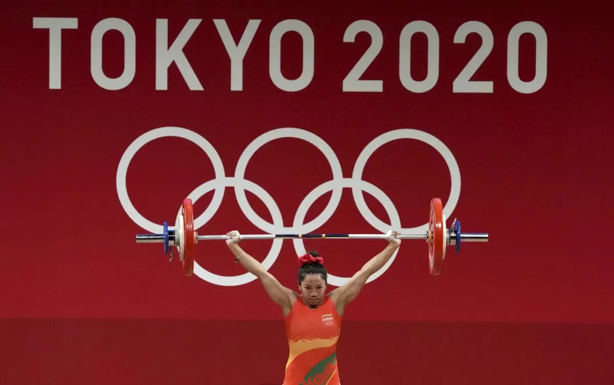 Tokyo Olympics 2021 Mirabai Chanu snatches silver for weightlifting