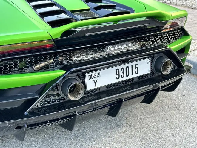 It is satisfying to note that stringent regulations haven’t yet muffled the full-bodied growl of the Huracán‘s exhaust It is satisfying to note that stringent regulations haven’t yet muffled the full-bodied growl of the Huracán‘s exhaust