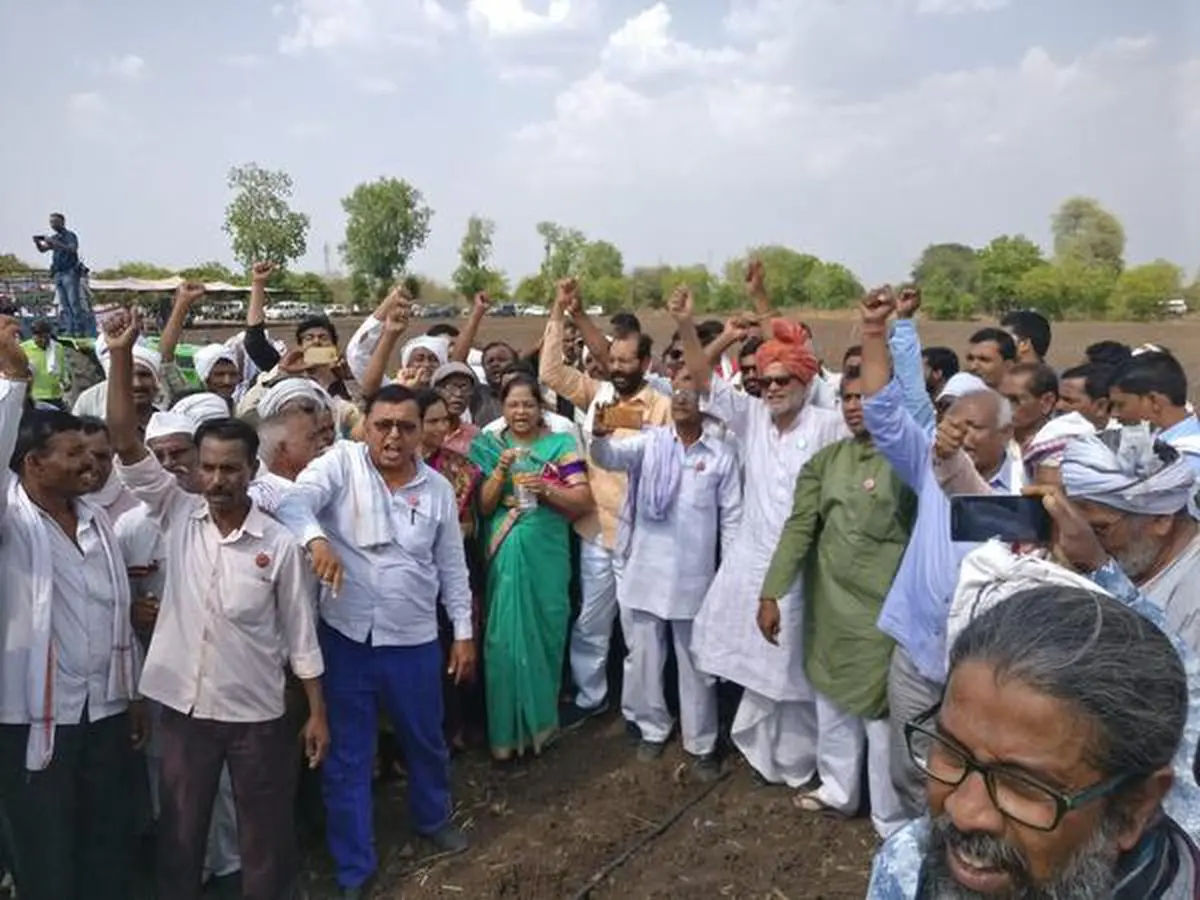 Farmers protesting against the government’s ban on GM crops, in Maharashtra’s Akoli Jahagir village on Monday 

