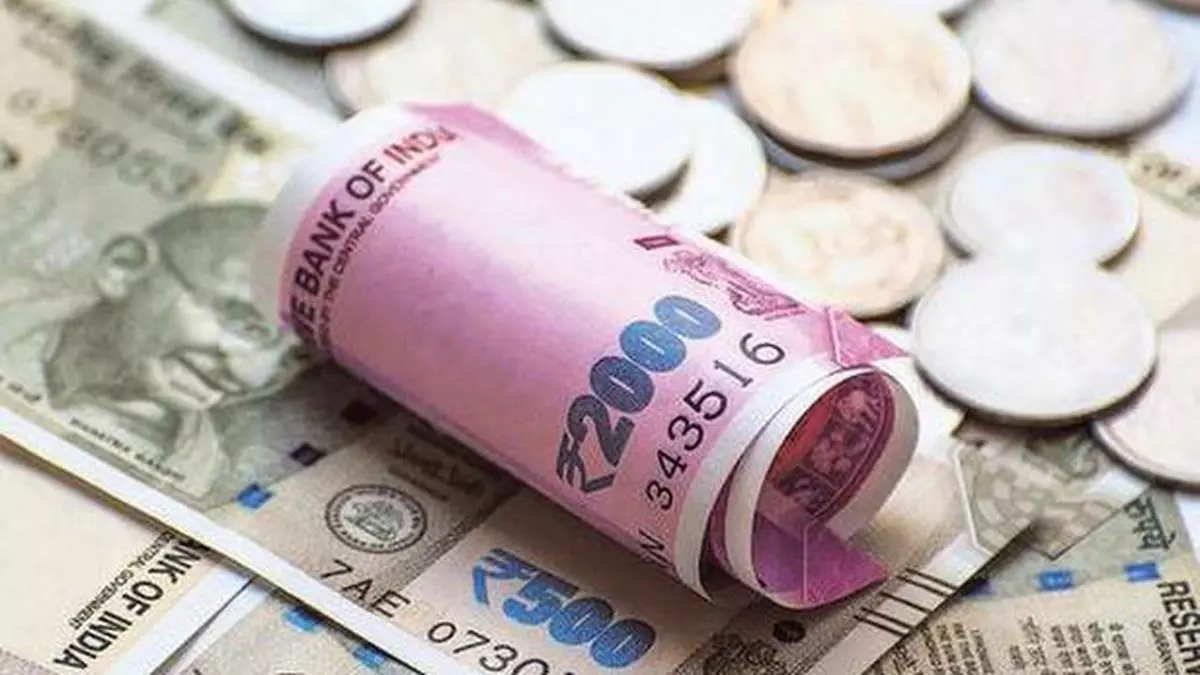 Rupee falls 26 paise to close at 79.82 against US dollar - The Hindu BusinessLine