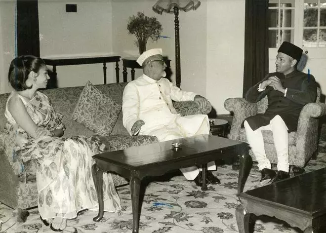 President Dr. Zakir Husain received Mir Barakat Ali Khan, the Nizam of Hyderabad, at Rashtrapati Nilayam, Hyderabad on August 28, 1967. (PHOTO: THE HINDU ARCHIVES)
