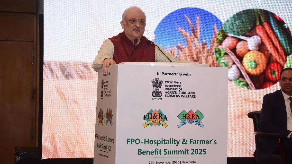 Forge long-term partnerships with FPOs, Agri Secy tells hospitality sector