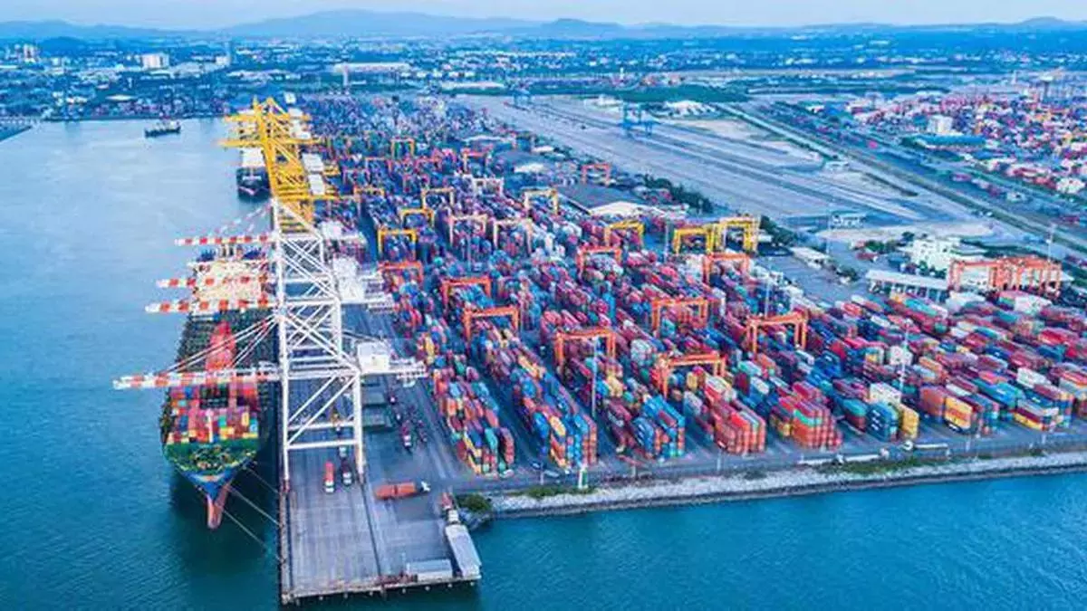 DP World to set up mega container terminal in Kandla at ₹4,200 cr - The ...