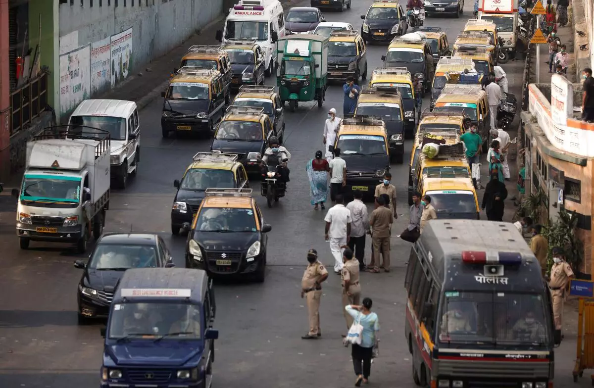 Traffic on the roads of Mumbai