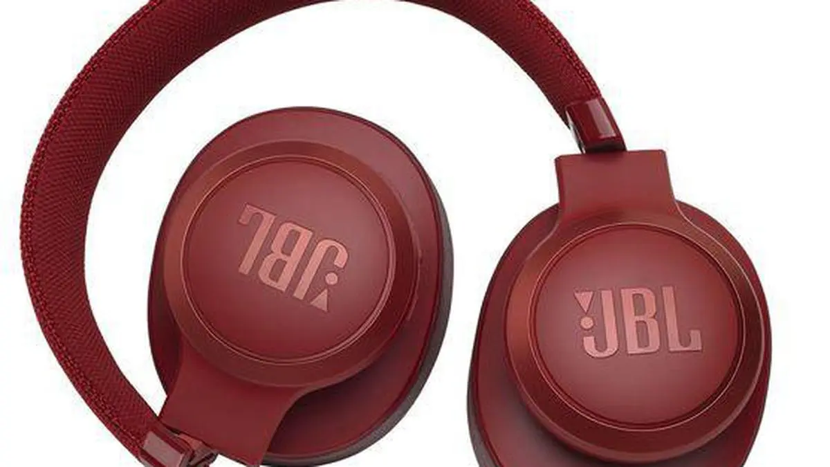 JBL s Live500BT review Don t miss a message don t miss a note