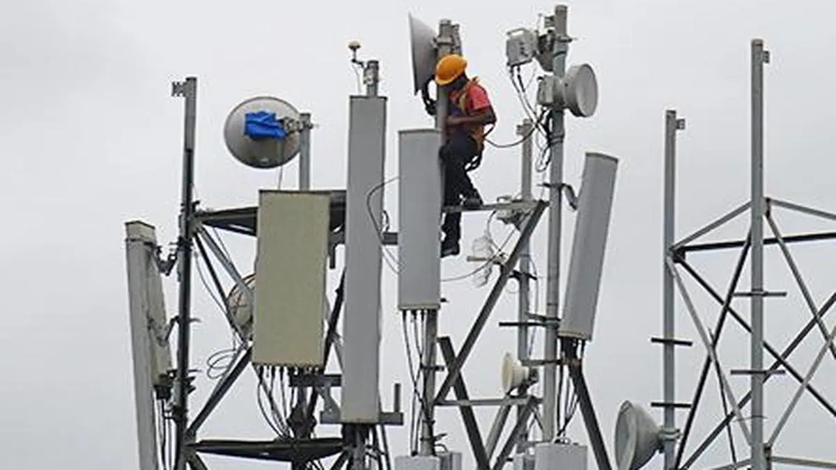 field engineer manhandled by police, industry body seeks