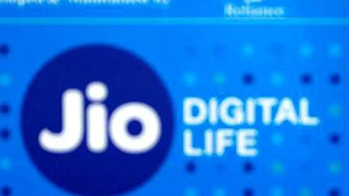Reliance Jio hikes tariff by 12.5-25%, other telcos to follow suit