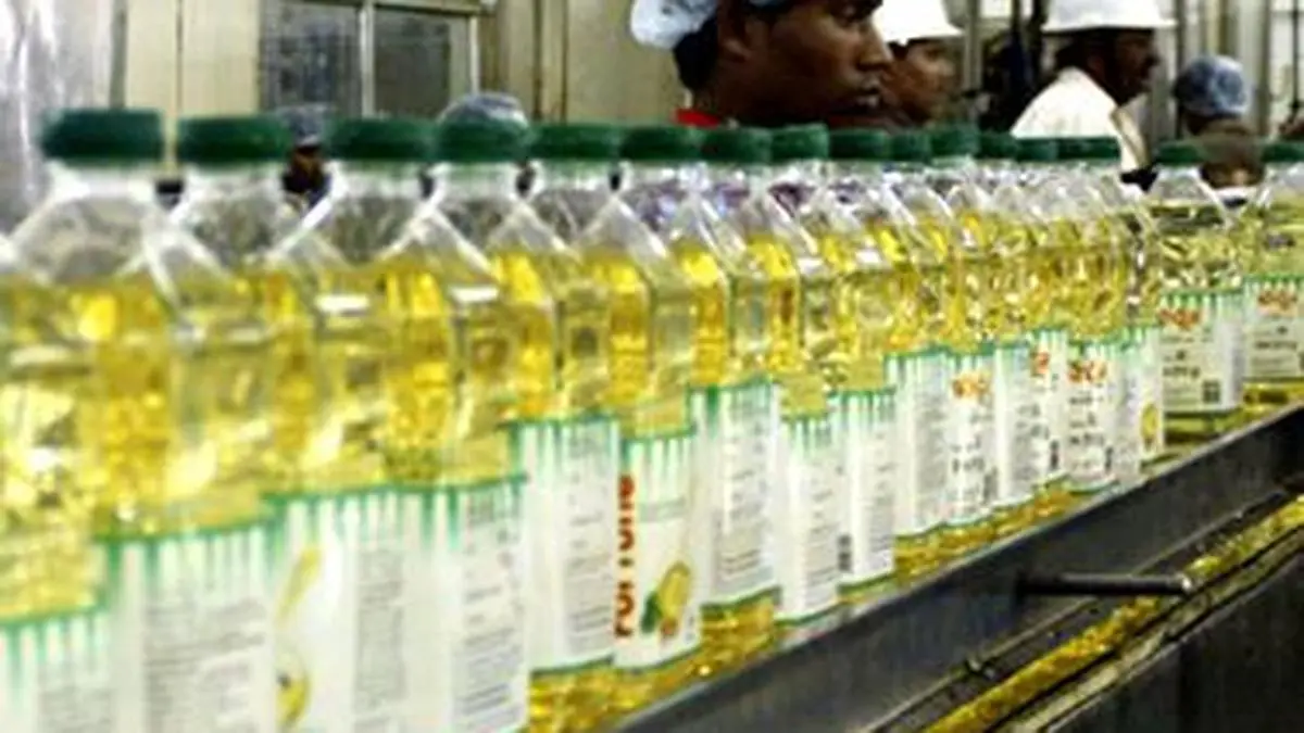 Edible oil industry seeks government support amid West Asia crisis