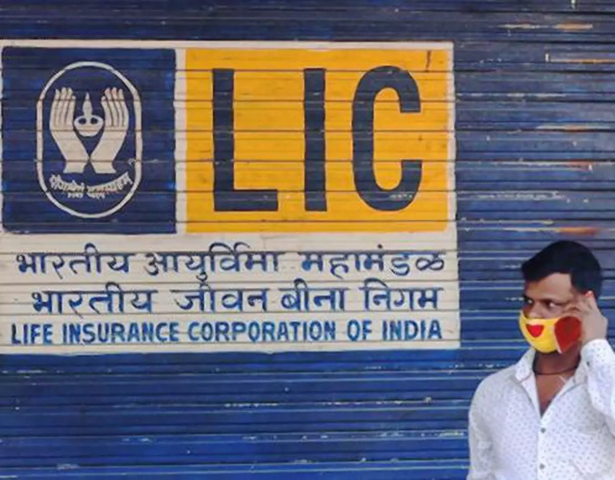 Rs 2,67,103 crore of LIC's debt portfolio turned bad in FY21 - The Hindu BusinessLine