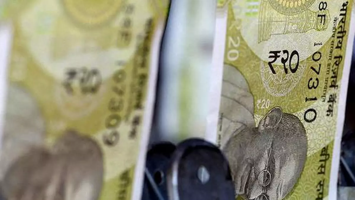 Rupee trades in narrow range against US dollar in early trade