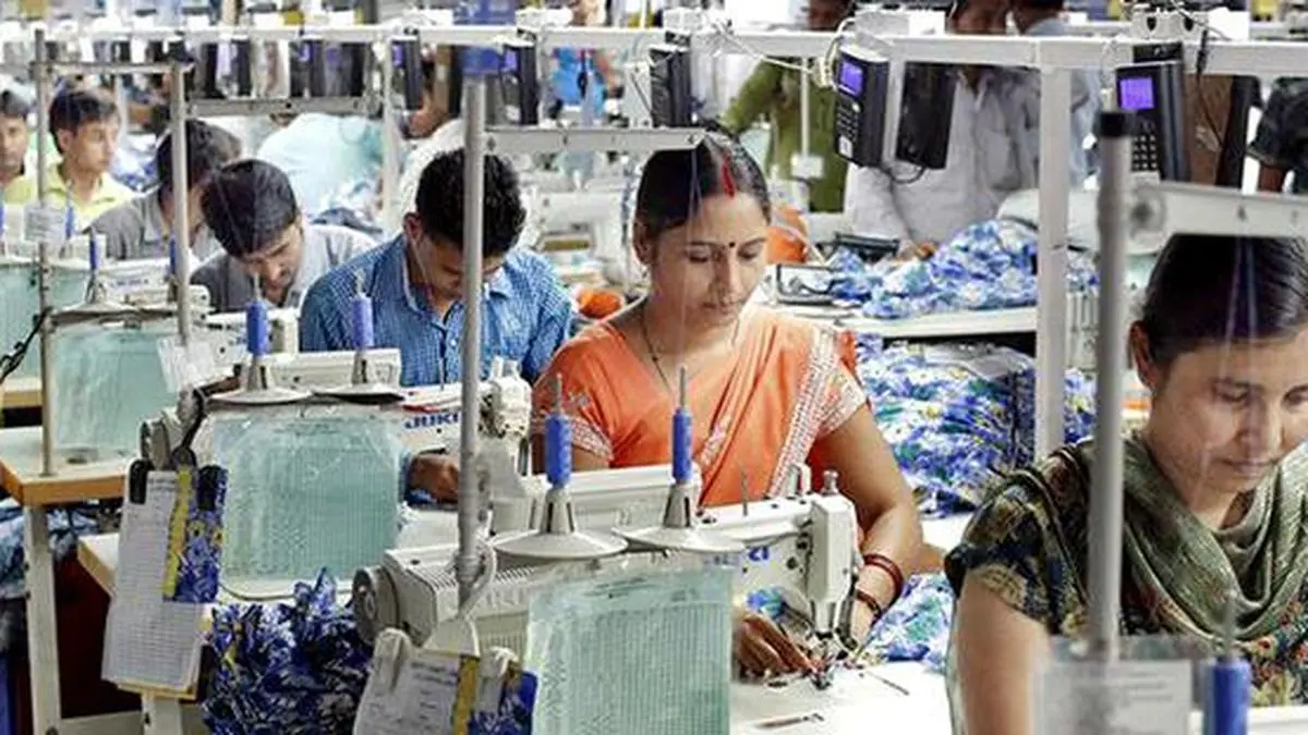 As cotton prices rise, textiles industry seeks removal of 11% duty on imports
