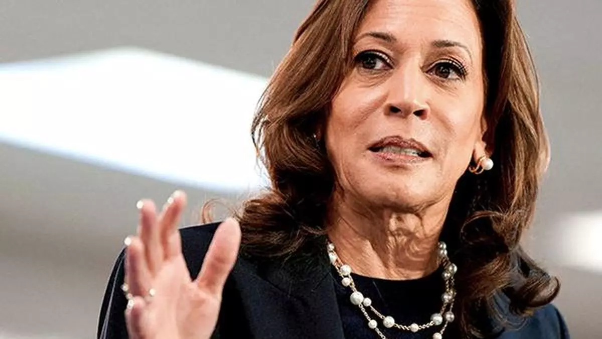 Harris no se aleja del enfoque democrático de Biden, pero le está dando su propio giro