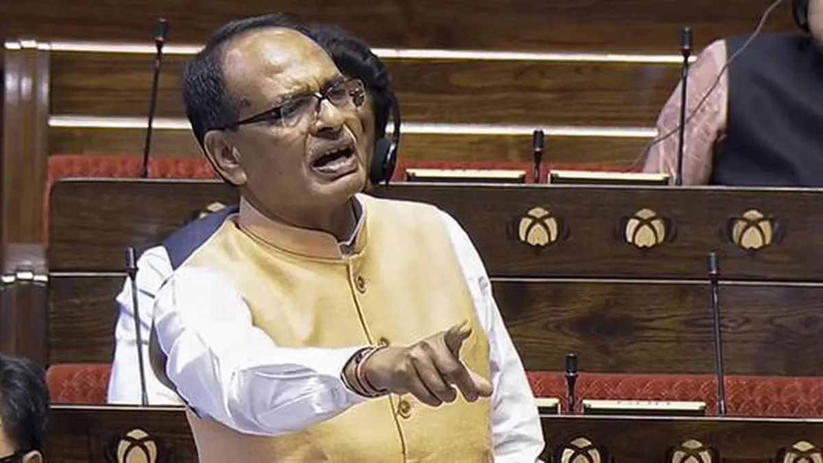 Shivraj urges farmers to make India self-sufficient in oilseeds and pulses