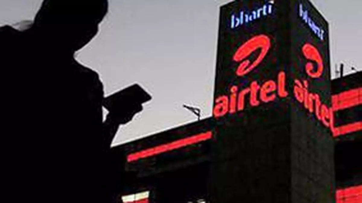 Airtel, Bajaj Finance partner to offer financial services