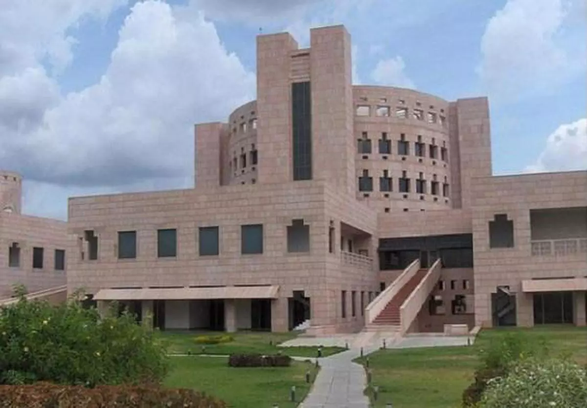 ISB Ranked 1 In India, 44 Globally By FT - The Hindu BusinessLine